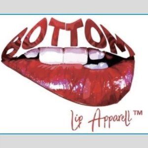 Sexy satin ladies apparel set, include robes & panties.Style to feel comfortable